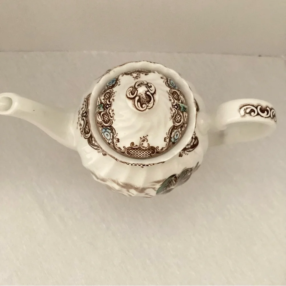 Vintage Heritage Hall 4411 Coffee Pot Staffordshire England French Provincial